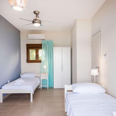 Nereus & Oceanus Beachfront Apartments, Lagonisi Beach #Feelslikehome Órmos Panajías Eksteriør bilde