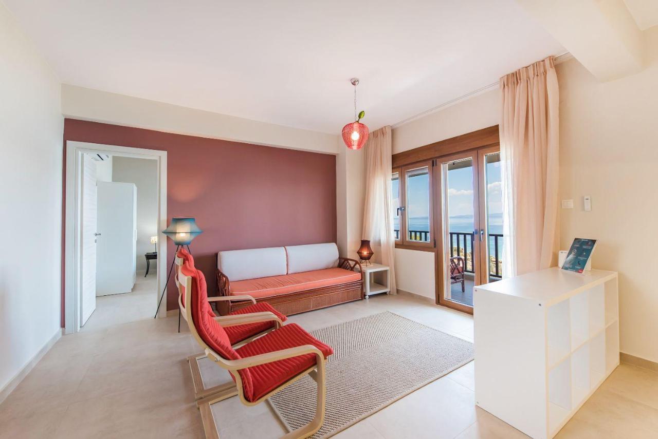 Nereus & Oceanus Beachfront Apartments, Lagonisi Beach #Feelslikehome Órmos Panajías Eksteriør bilde