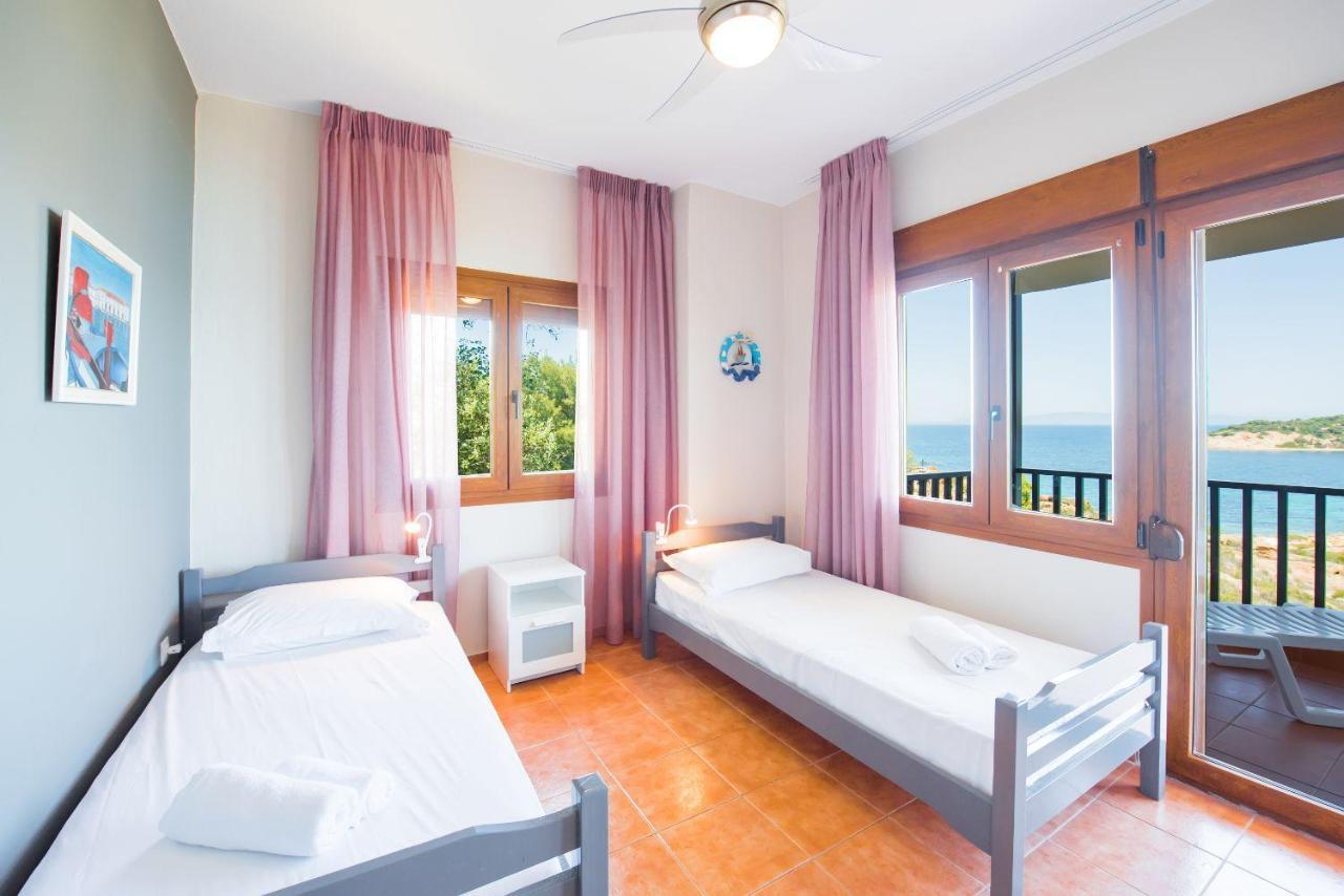 Nereus & Oceanus Beachfront Apartments, Lagonisi Beach #Feelslikehome Órmos Panajías Eksteriør bilde