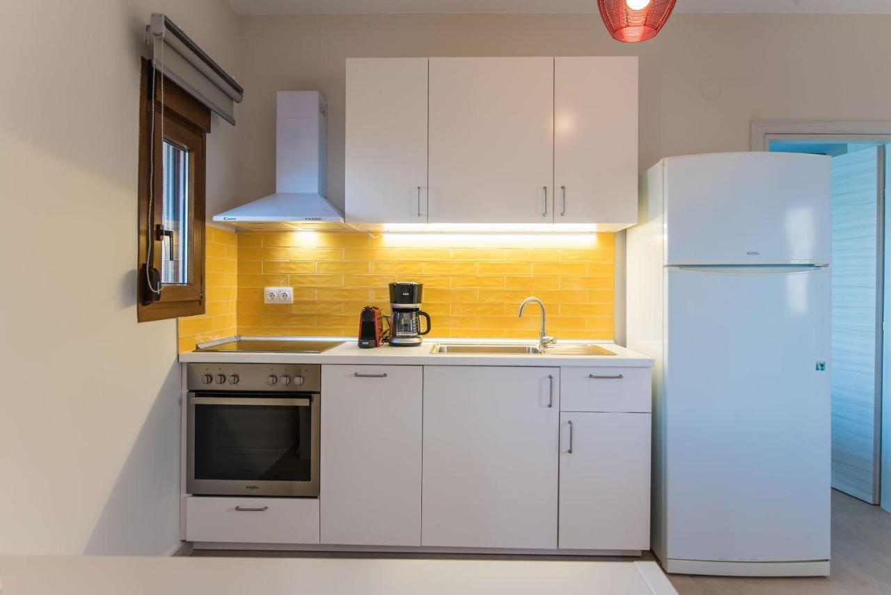 Nereus & Oceanus Beachfront Apartments, Lagonisi Beach #Feelslikehome Órmos Panajías Eksteriør bilde
