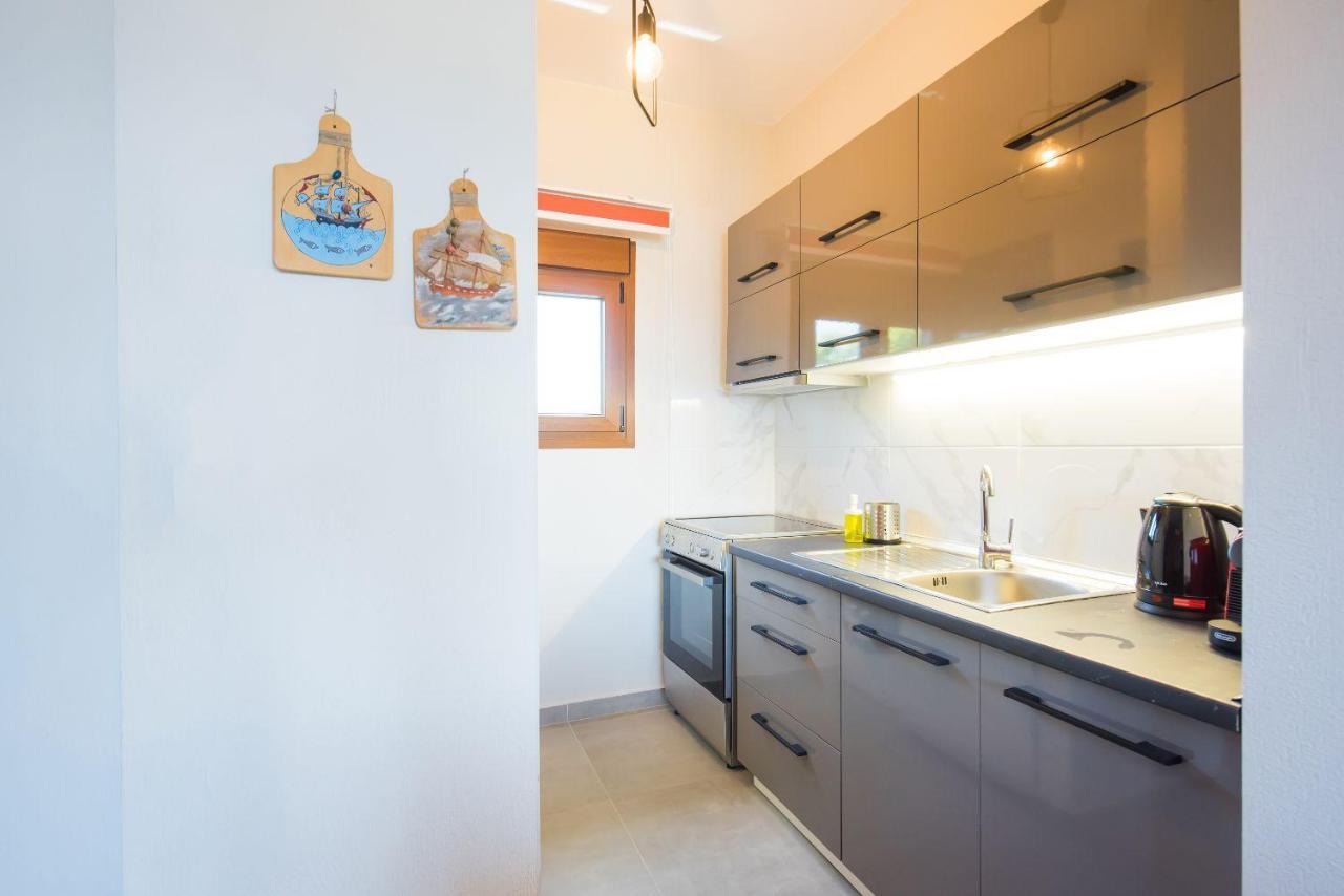 Nereus & Oceanus Beachfront Apartments, Lagonisi Beach #Feelslikehome Órmos Panajías Eksteriør bilde