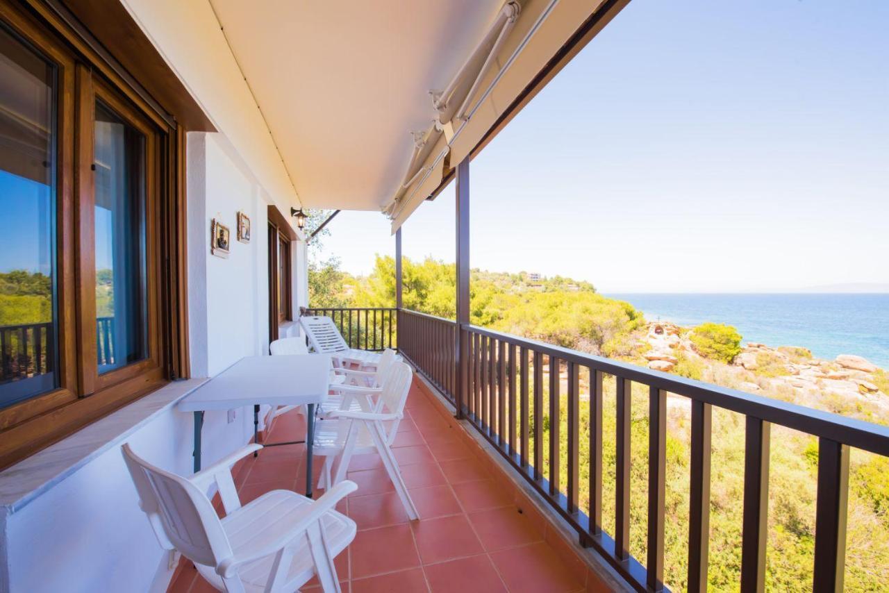 Nereus & Oceanus Beachfront Apartments, Lagonisi Beach #Feelslikehome Órmos Panajías Eksteriør bilde