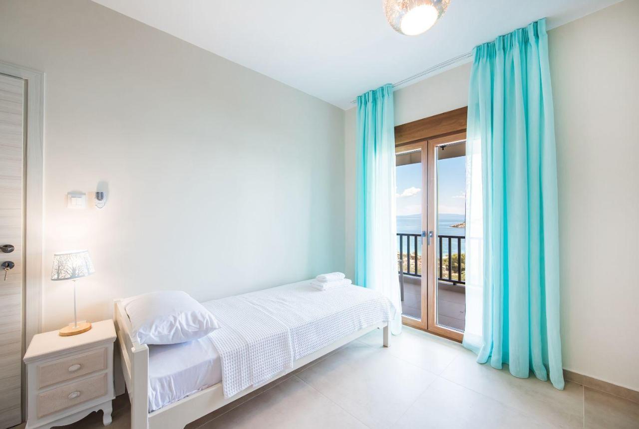 Nereus & Oceanus Beachfront Apartments, Lagonisi Beach #Feelslikehome Órmos Panajías Eksteriør bilde